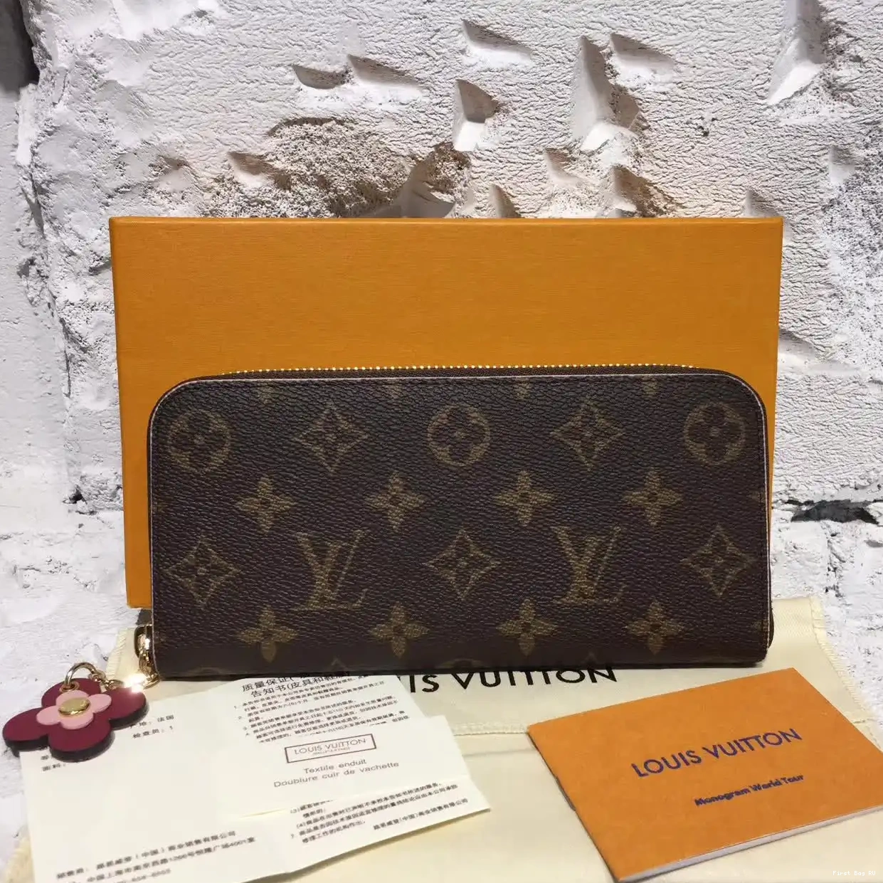First bag Vuitton wallet Louis CHANELEMENCE 0616